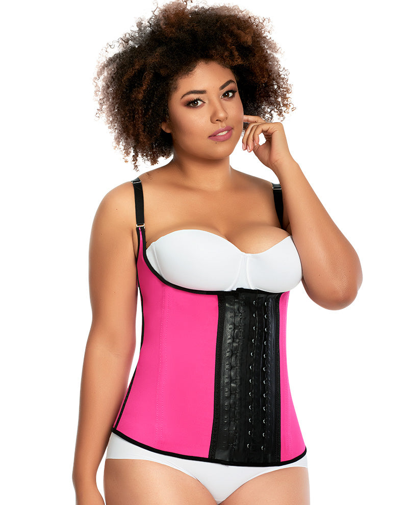 strap vest trainer comes with straps that are adjustable.